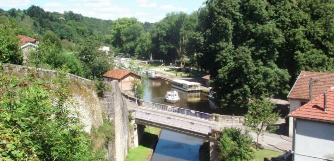 Port De Plaisance Fontenoy Le Chateau Tourisme Vosges 