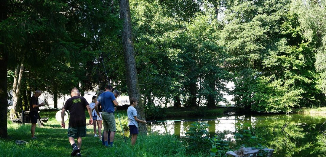 Aperçu de LA PÊCHE EN ÉTANGS ET RIVIÈRES